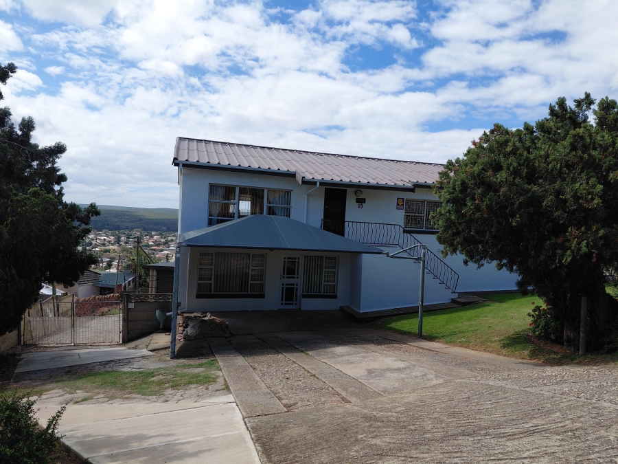 4 Bedroom Property for Sale in Heuwelkruin Eastern Cape